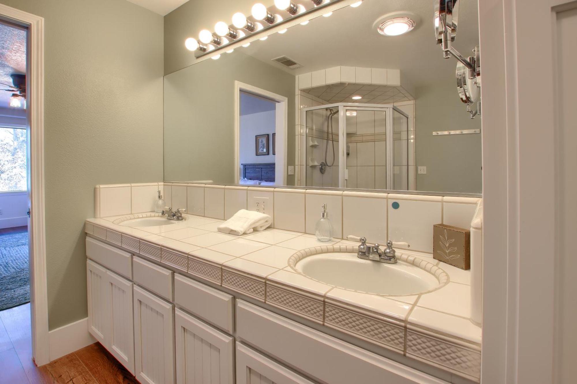 New! Yosemite Mountain Villa, Stunning Views -More Oakhurst Exterior foto